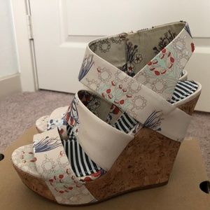 Gianni Bini Floral Wedges